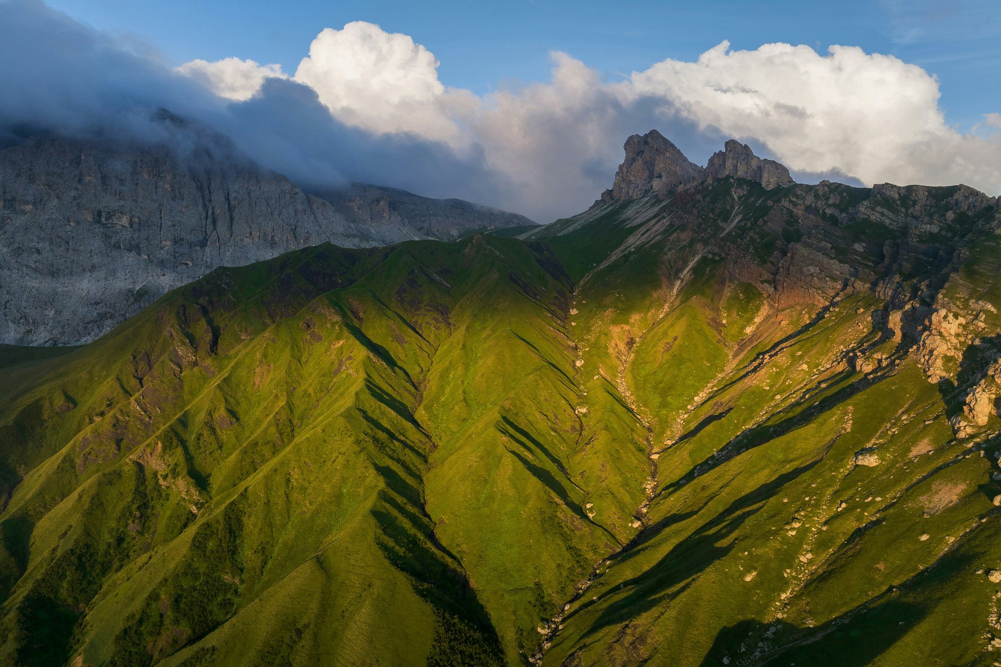 ales-krivec-2H3rQoL1A8s-unsplash